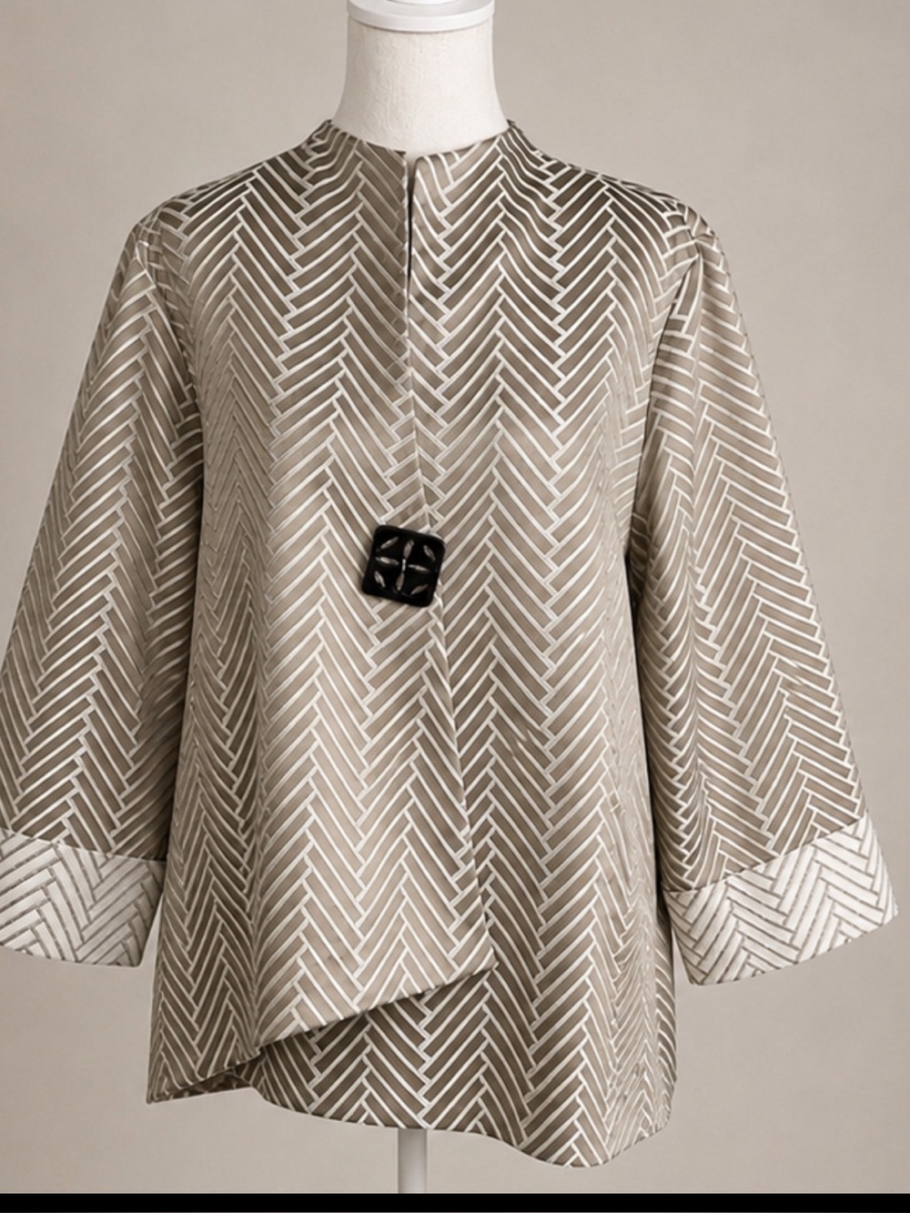 I.C. by Connie K Taupe Ivory Chevron Jacquard Tunic Jacket XL Made in USA